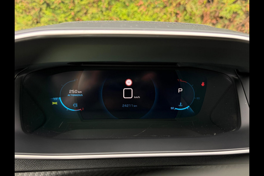 Peugeot 2008 1.2 PureTech GT-line CarPlay Sfeerverlichting