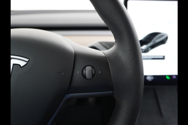 Tesla Model 3 RWD SR+ Nwe Model 60kWh LFP 283 PK Trekhaak Warmtepomp Elektr.A-klep FSD-3 Sentry Mode Bankverwarmd FSD 18" Premium Luidspr. Aut Navi LED Comfortstoelen ACC DAB Keyless en Voorverwarmen interieur via App One-Pedal-Drive Origineel Nederlandse auto Garantie Accu/Motor tot 31-03-2029 max 160.000km 1.584kg licht!