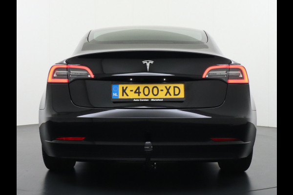 Tesla Model 3 RWD SR+ Nwe Model 60kWh LFP 283 PK Trekhaak Warmtepomp Elektr.A-klep FSD-3 Sentry Mode Bankverwarmd FSD 18" Premium Luidspr. Aut Navi LED Comfortstoelen ACC DAB Keyless en Voorverwarmen interieur via App One-Pedal-Drive Origineel Nederlandse auto Garantie Accu/Motor tot 31-03-2029 max 160.000km 1.584kg licht!