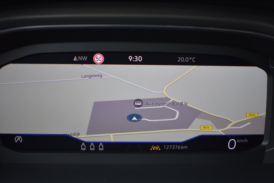 Volkswagen T-Roc 1.0 TSI | VIRTUAL COCKPIT | CAMERA | APPLE CARPLAY | ANDROID AUTO | NAP | DEALER ONDERHOUDEN
