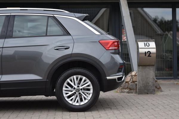 Volkswagen T-Roc 1.0 TSI | VIRTUAL COCKPIT | CAMERA | APPLE CARPLAY | ANDROID AUTO | NAP | DEALER ONDERHOUDEN