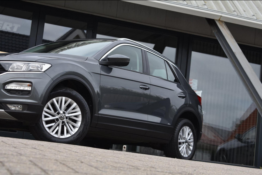 Volkswagen T-Roc 1.0 TSI | VIRTUAL COCKPIT | CAMERA | APPLE CARPLAY | ANDROID AUTO | NAP | DEALER ONDERHOUDEN