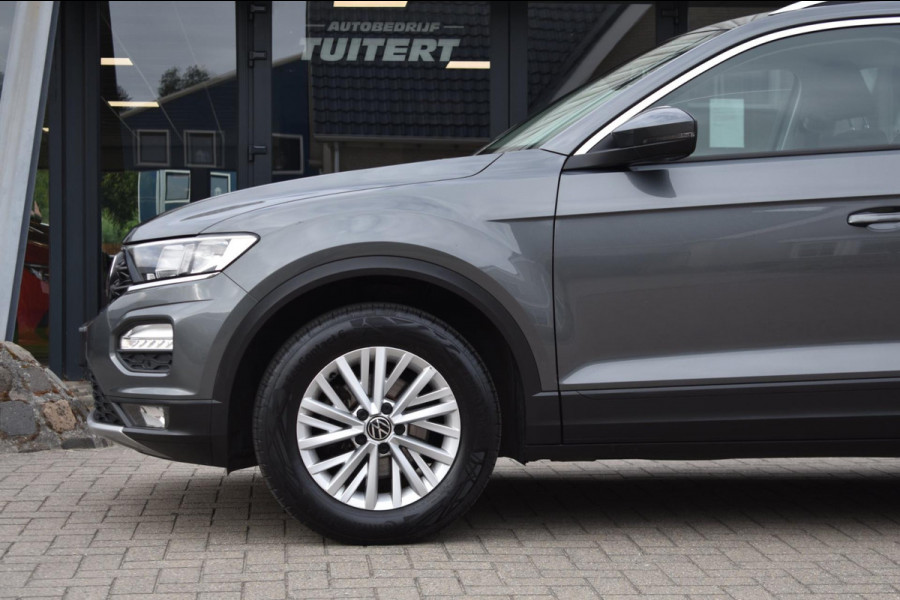 Volkswagen T-Roc 1.0 TSI | VIRTUAL COCKPIT | CAMERA | APPLE CARPLAY | ANDROID AUTO | NAP | DEALER ONDERHOUDEN