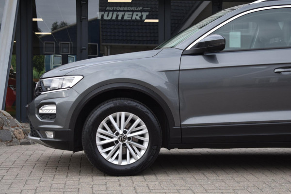 Volkswagen T-Roc 1.0 TSI | VIRTUAL COCKPIT | CAMERA | APPLE CARPLAY | ANDROID AUTO | NAP | DEALER ONDERHOUDEN