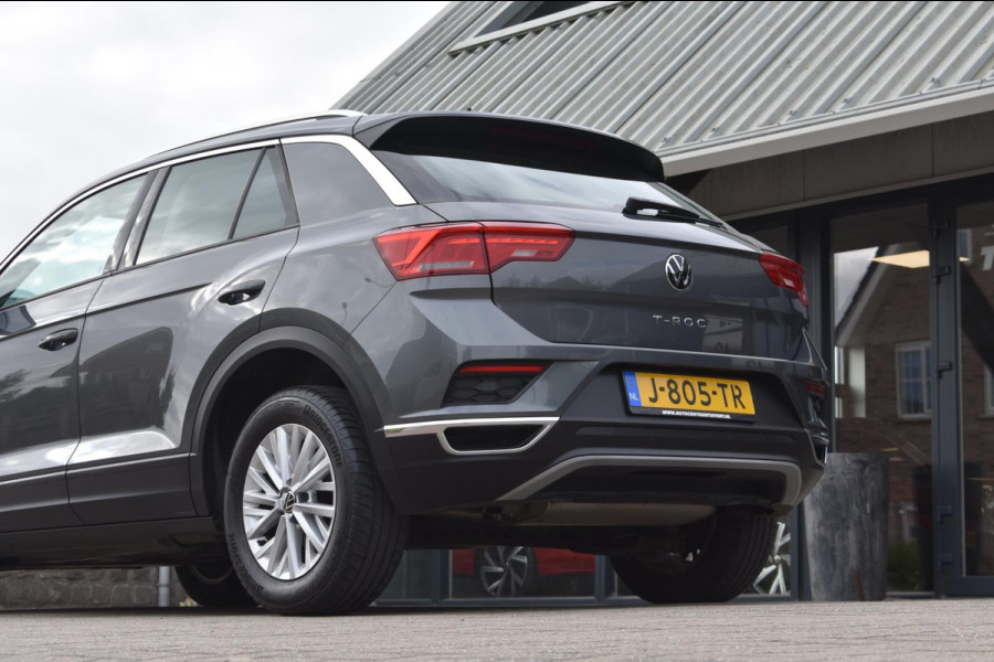 Volkswagen T-Roc 1.0 TSI | VIRTUAL COCKPIT | CAMERA | APPLE CARPLAY | ANDROID AUTO | NAP | DEALER ONDERHOUDEN