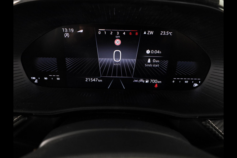 Škoda Fabia 1.0 TSI Monte Carlo 95 pk | Verlengde garantie | Navigatie via App | Parkeersensoren | Achteruitrijcamera | LED koplampen | Stoelverwarming |