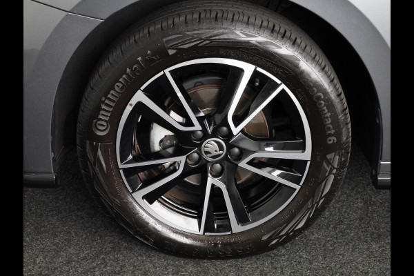 Škoda Fabia 1.0 TSI Monte Carlo 95 pk | Verlengde garantie | Navigatie via App | Parkeersensoren | Achteruitrijcamera | LED koplampen | Stoelverwarming |