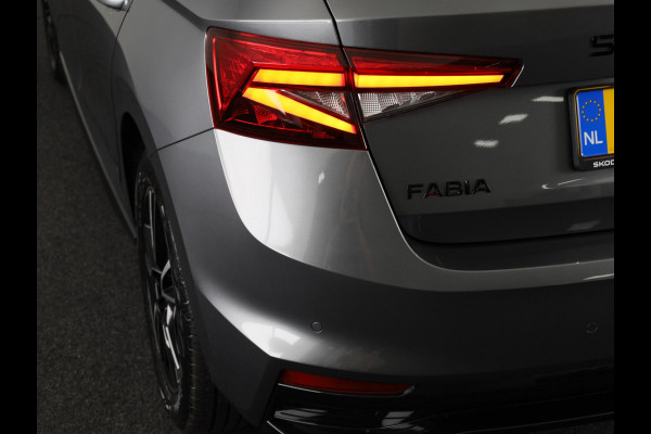 Škoda Fabia 1.0 TSI Monte Carlo 95 pk | Verlengde garantie | Navigatie via App | Parkeersensoren | Achteruitrijcamera | LED koplampen | Stoelverwarming |