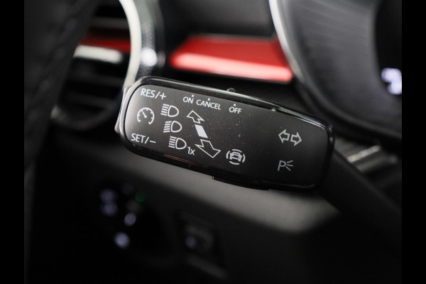 Škoda Fabia 1.0 TSI Monte Carlo 95 pk | Verlengde garantie | Navigatie via App | Parkeersensoren | Achteruitrijcamera | LED koplampen | Stoelverwarming |