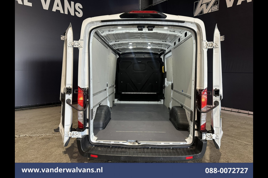 Ford Transit 2.0 TDCI 130pk L3H2 Euro6 Airco | Camera | Navigatie | Apple Carplay | Android Auto Cruisecontrol, Stoelverwarming, Parkeersensoren, Verwarmde voorruit, Bijrijdersbank
