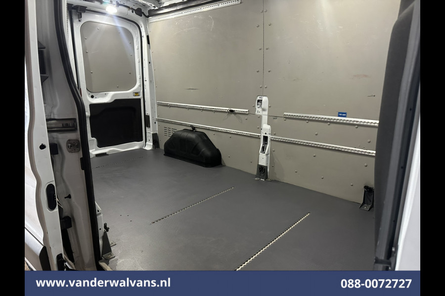 Ford Transit 2.0 TDCI 130pk L3H2 Euro6 Airco | Camera | Navigatie | Apple Carplay | Android Auto Cruisecontrol, Stoelverwarming, Parkeersensoren, Verwarmde voorruit, Bijrijdersbank