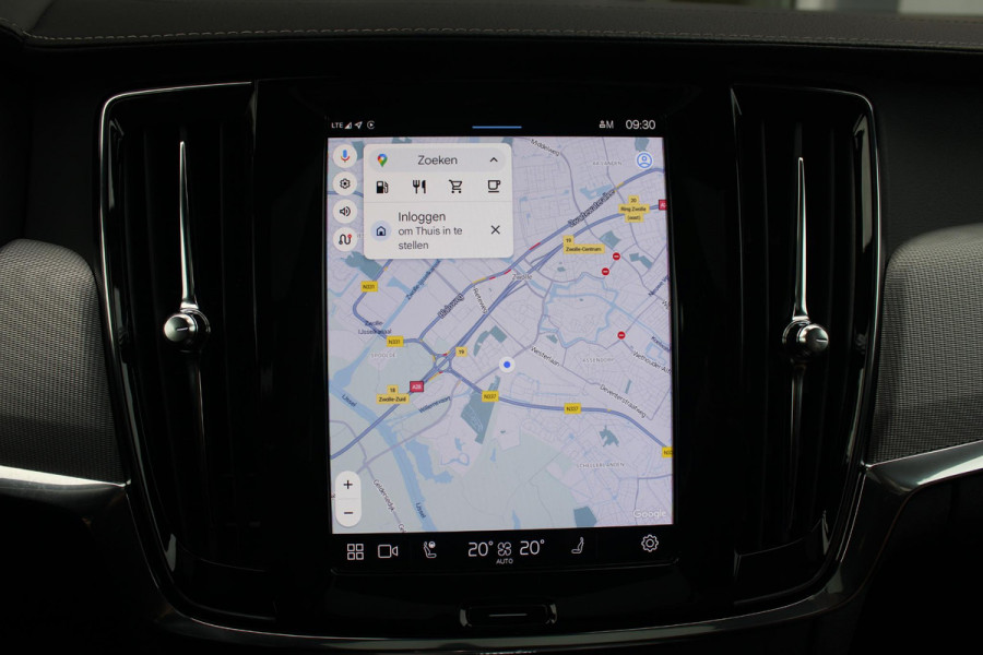 Volvo V90 B5 250PK ULTIMATE DARK MILD HYBRID | PANORAMISCH SCHUIF/KANTEL DAK | HARMAN KARDON PREMIUM AUDIO | FULL-LED ACTIVE HIGH BEAM KOPLAMPEN | LED MISTLAMPEN VOOR | POWER SEATS - BESTUURDERS- EN PASSAGIERSSTOEL ELEKTRISCHVERSTELBAAR MET GEHEUGEN, ELEKTRISCH VERSTELBARE  ZITVERLENGERS /LENDESTEUN VIERVOUDIG VERSTELBAAR | SPORTSTOELEN MET NAPPA LEER | STOEL/STUUR VERWARMING | ORREFORS KRISTALLEN POOKKNOP | ZWARTE HEMELBEKLEDING | EXTRA GETINT GLAS ACHTER | ACHTERUITRIJ CAMERA | UITKLAPBARE ZITVERHOGERS ACHTERBANK | 20" BLACK DIAMONT VELGEN | PARKEER VERWARMING MET TIMER "STAND