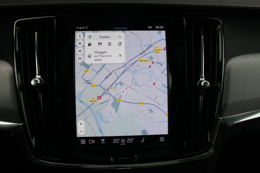 Volvo V90 B5 250PK ULTIMATE DARK MILD HYBRID | PANORAMISCH SCHUIF/KANTEL DAK | HARMAN KARDON PREMIUM AUDIO | FULL-LED ACTIVE HIGH BEAM KOPLAMPEN | LED MISTLAMPEN VOOR | POWER SEATS - BESTUURDERS- EN PASSAGIERSSTOEL ELEKTRISCHVERSTELBAAR MET GEHEUGEN, ELEKTRISCH VERSTELBARE  ZITVERLENGERS /LENDESTEUN VIERVOUDIG VERSTELBAAR | SPORTSTOELEN MET NAPPA LEER | STOEL/STUUR VERWARMING | ORREFORS KRISTALLEN POOKKNOP | ZWARTE HEMELBEKLEDING | EXTRA GETINT GLAS ACHTER | ACHTERUITRIJ CAMERA | UITKLAPBARE ZITVERHOGERS ACHTERBANK | 20" BLACK DIAMONT VELGEN | PARKEER VERWARMING MET TIMER "STAND