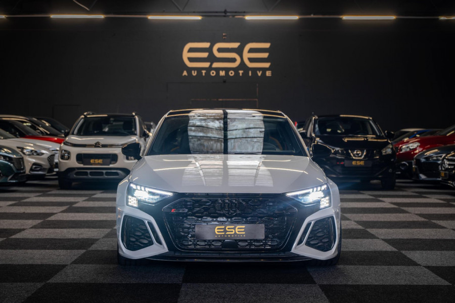 Audi RS3 Limousine 2.5 TFSI RS 3 quattro B&O | Hud | RS-seats | Matrix