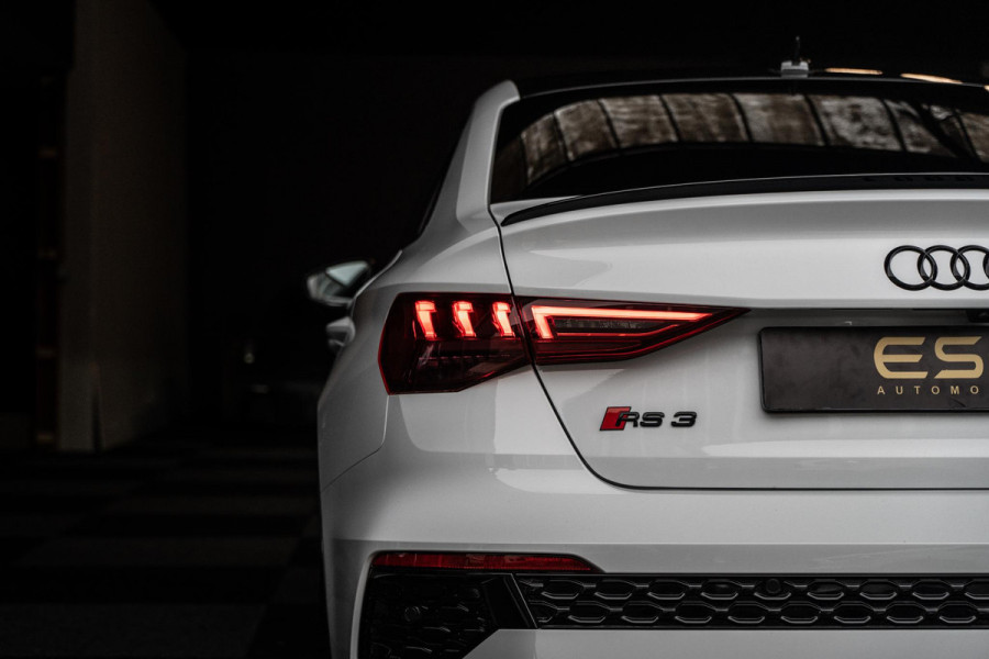 Audi RS3 Limousine 2.5 TFSI RS 3 quattro B&O | Hud | RS-seats | Matrix