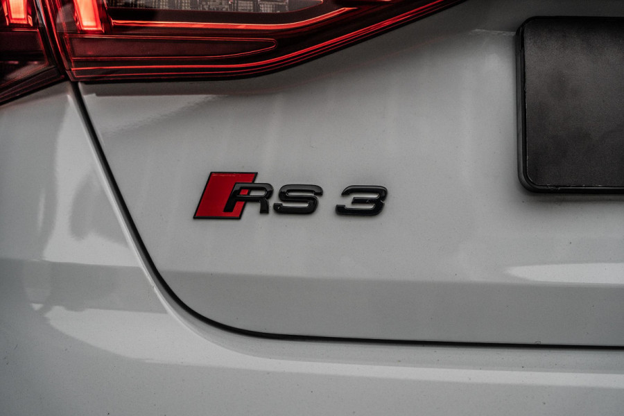 Audi RS3 Limousine 2.5 TFSI RS 3 quattro B&O | Hud | RS-seats | Matrix