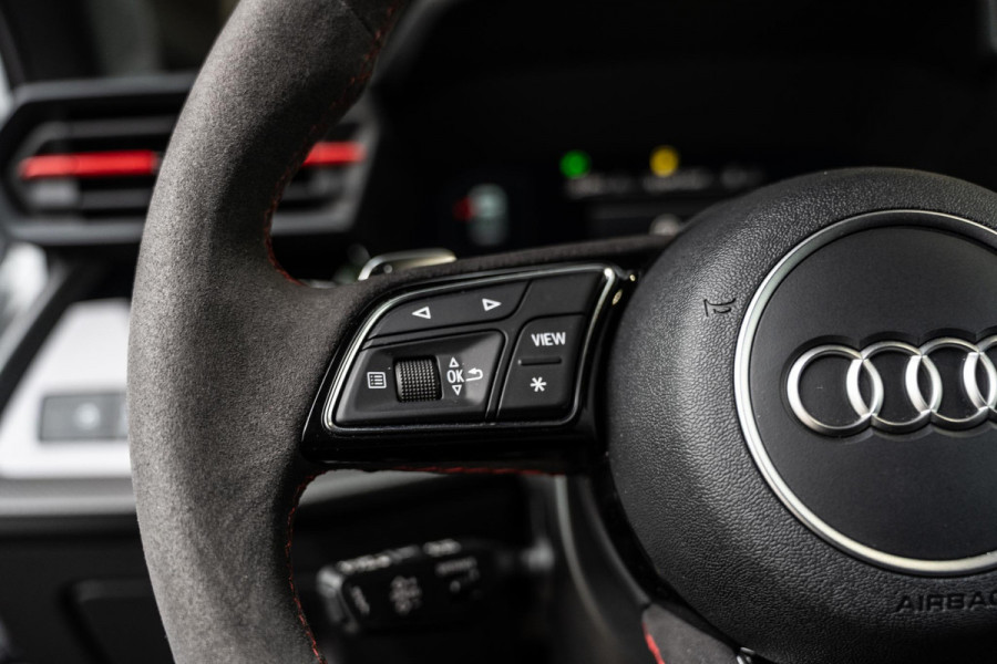 Audi RS3 Limousine 2.5 TFSI RS 3 quattro B&O | Hud | RS-seats | Matrix
