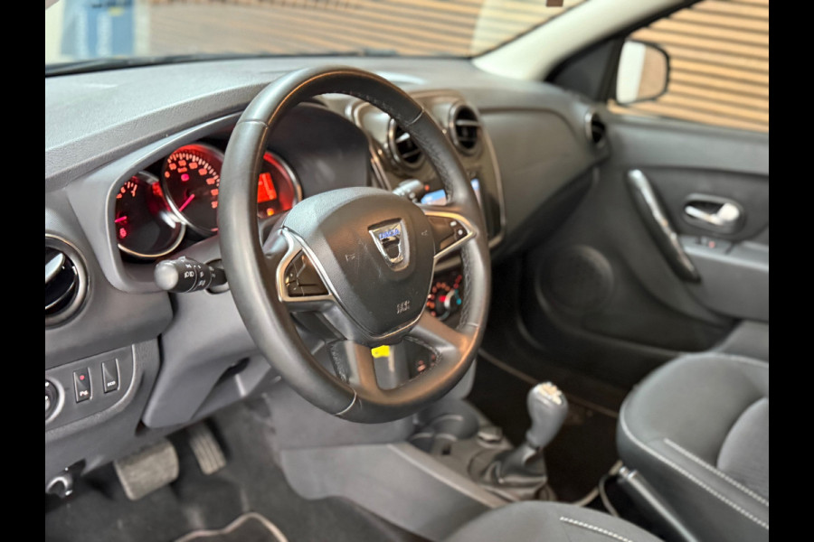 Dacia Logan MCV 0.9 TCe Laureate Automaat | Navigatie | Cruise | Trekhaak