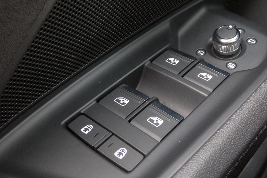 Audi S3 Limousine 2.0 TFSI quattro S3 Edition One | HEAD UP | RS SPORSTOELEN | MASSAGE STOELEN | BANG & OLUFSEN | PANO