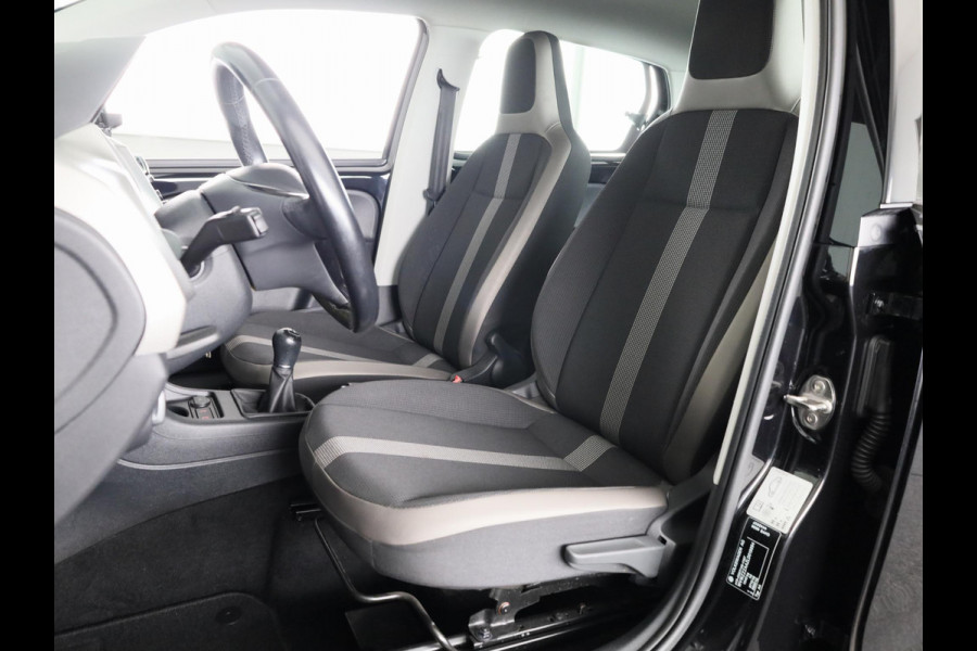 Volkswagen up! 1.0 BMT high up! 60 PK | Cruise control | Parkeersensoren | Multistuurwiel