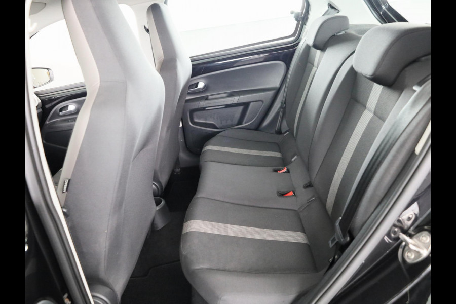 Volkswagen up! 1.0 BMT high up! 60 PK | Cruise control | Parkeersensoren | Multistuurwiel