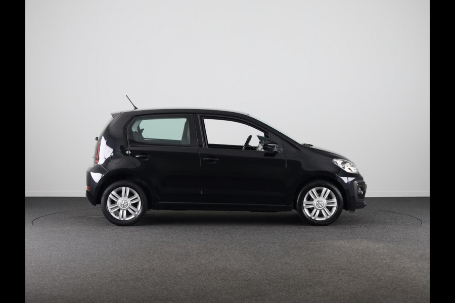 Volkswagen up! 1.0 BMT high up! 60 PK | Cruise control | Parkeersensoren | Multistuurwiel