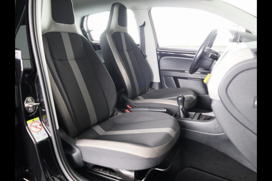 Volkswagen up! 1.0 BMT high up! 60 PK | Cruise control | Parkeersensoren | Multistuurwiel