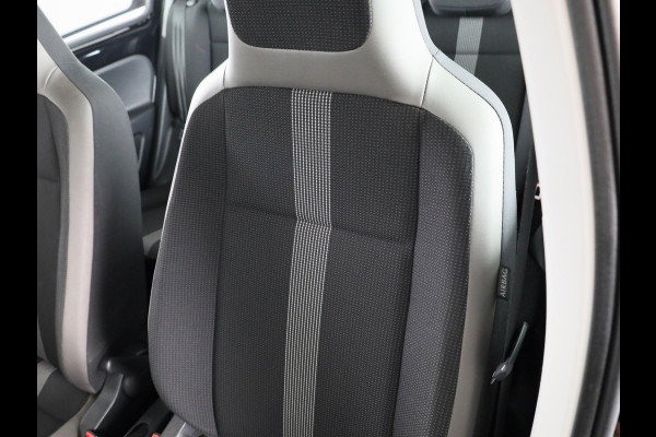 Volkswagen up! 1.0 BMT high up! 60 PK | Cruise control | Parkeersensoren | Multistuurwiel