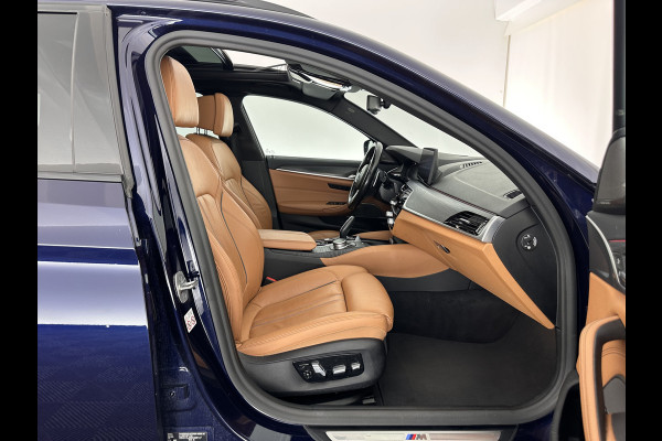 BMW 5 Serie Touring 540d xDrive High Executive (INCL-BTW) Aut. *PANO | LASER-LIGHT | HEAD-UP | LUXURY-LEATHER | BLIND-SPOT | MEMORY-PACK | HARMAN/KARDON | TOP-VIEW | DIGI-COCKPIT | HEATED-COMFORTSEATS | KEYLESS | NAVI-FULLMAP | 18''ALU*