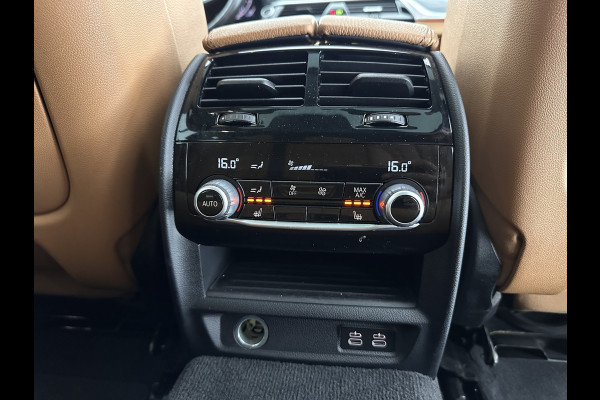 BMW 5 Serie Touring 540d xDrive High Executive (INCL-BTW) Aut. *PANO | LASER-LIGHT | HEAD-UP | LUXURY-LEATHER | BLIND-SPOT | MEMORY-PACK | HARMAN/KARDON | TOP-VIEW | DIGI-COCKPIT | HEATED-COMFORTSEATS | KEYLESS | NAVI-FULLMAP | 18''ALU*