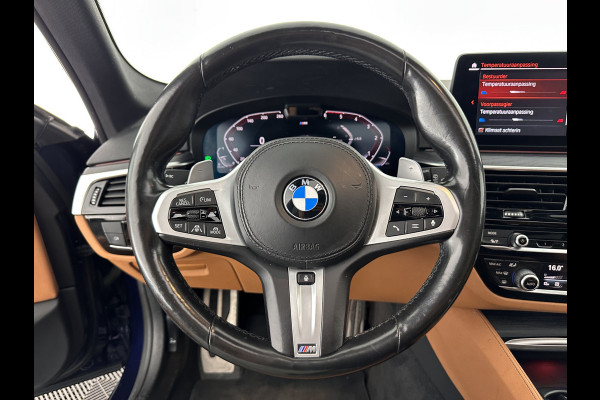 BMW 5 Serie Touring 540d xDrive High Executive (INCL-BTW) Aut. *PANO | LASER-LIGHT | HEAD-UP | LUXURY-LEATHER | BLIND-SPOT | MEMORY-PACK | HARMAN/KARDON | TOP-VIEW | DIGI-COCKPIT | HEATED-COMFORTSEATS | KEYLESS | NAVI-FULLMAP | 18''ALU*