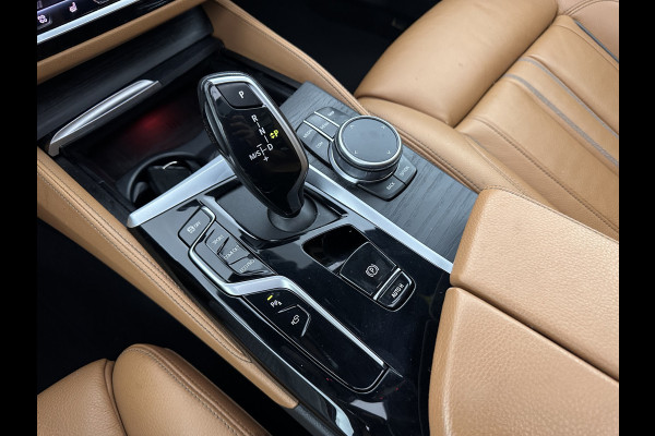 BMW 5 Serie Touring 540d xDrive High Executive (INCL-BTW) Aut. *PANO | LASER-LIGHT | HEAD-UP | LUXURY-LEATHER | BLIND-SPOT | MEMORY-PACK | HARMAN/KARDON | TOP-VIEW | DIGI-COCKPIT | HEATED-COMFORTSEATS | KEYLESS | NAVI-FULLMAP | 18''ALU*