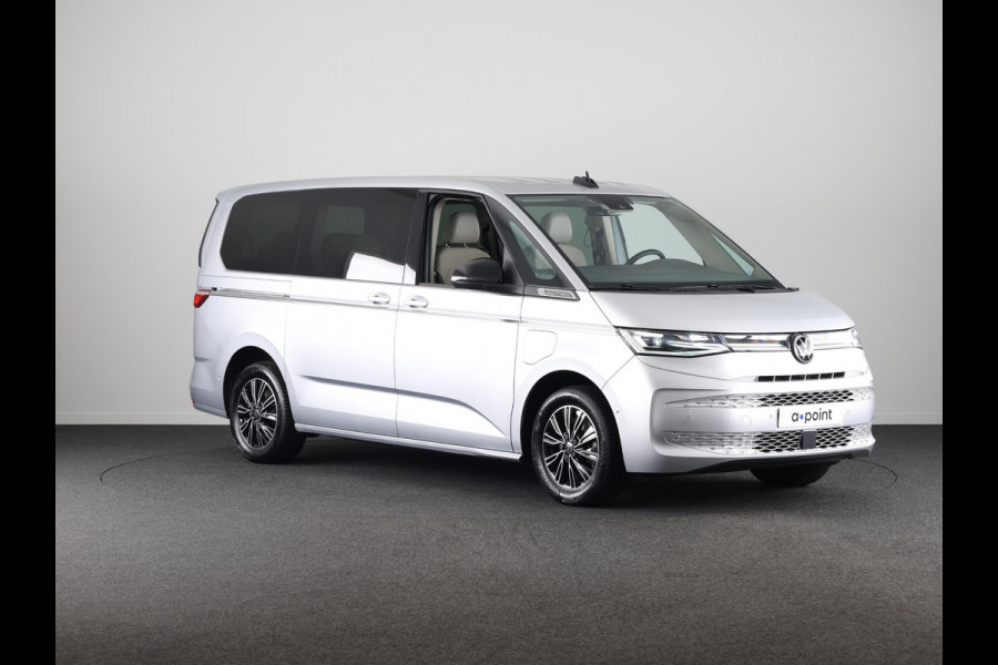 Volkswagen Multivan 1.4 eHybrid L1H1 Style 218 pk Automaat (DSG) | Navigatie | Elektr. trekhaak | Parkeersensoren (Park assist) | Achteruitrijcamera | Adaptieve cruise control | Elektr. schuifdeuren li/re |