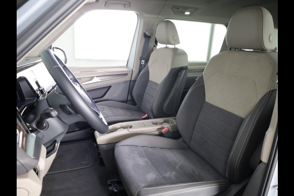Volkswagen Multivan 1.4 eHybrid L1H1 Style 218 pk Automaat (DSG) | Navigatie | Elektr. trekhaak | Parkeersensoren (Park assist) | Achteruitrijcamera | Adaptieve cruise control | Elektr. schuifdeuren li/re |