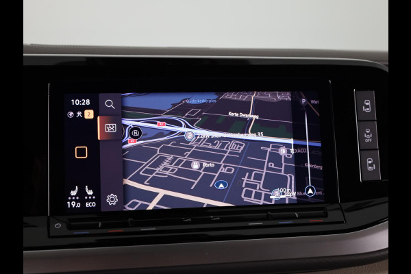 Volkswagen Multivan 1.4 eHybrid L1H1 Style 218 pk Automaat (DSG) | Navigatie | Elektr. trekhaak | Parkeersensoren (Park assist) | Achteruitrijcamera | Adaptieve cruise control | Elektr. schuifdeuren li/re |