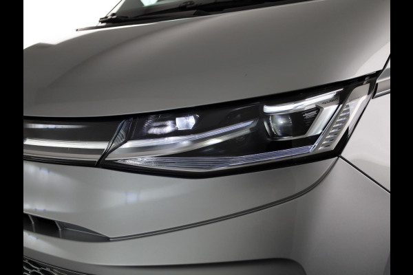 Volkswagen Multivan 1.4 eHybrid L1H1 Style 218 pk Automaat (DSG) | Navigatie | Elektr. trekhaak | Parkeersensoren (Park assist) | Achteruitrijcamera | Adaptieve cruise control | Elektr. schuifdeuren li/re |