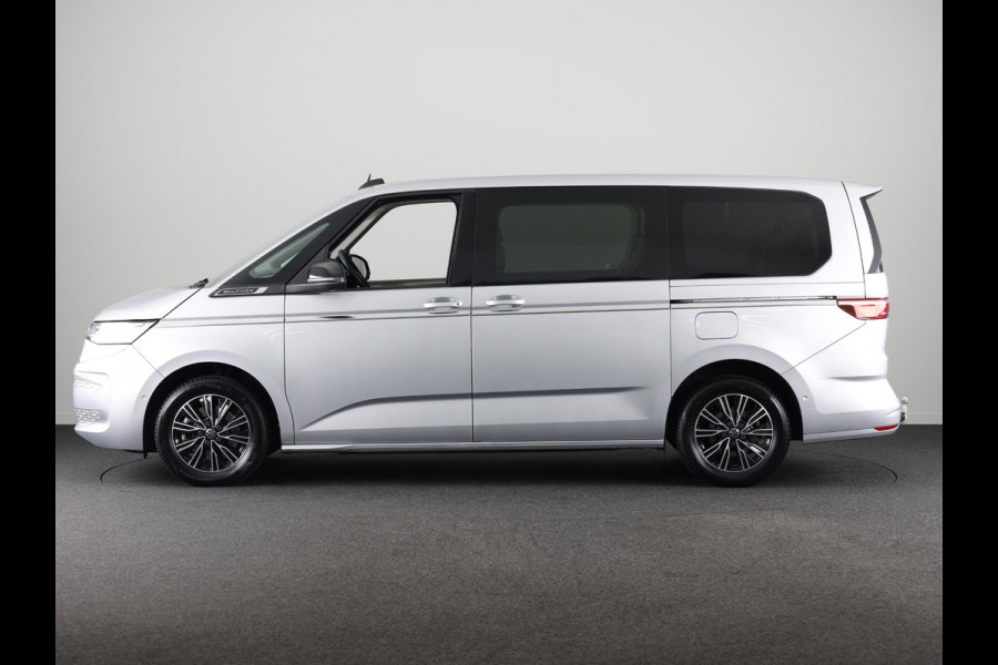 Volkswagen Multivan 1.4 eHybrid L1H1 Style 218 pk Automaat (DSG) | Navigatie | Elektr. trekhaak | Parkeersensoren (Park assist) | Achteruitrijcamera | Adaptieve cruise control | Elektr. schuifdeuren li/re |