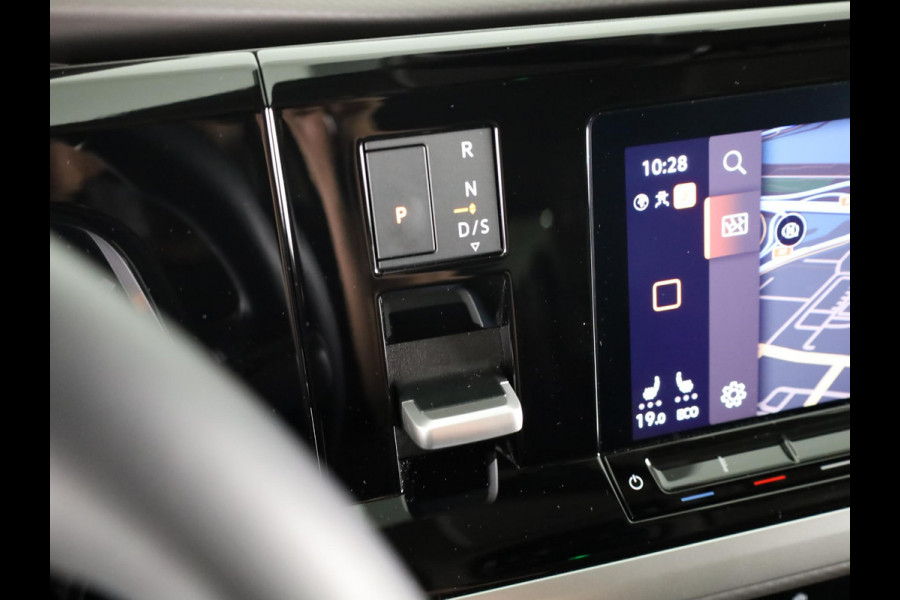 Volkswagen Multivan 1.4 eHybrid L1H1 Style 218 pk Automaat (DSG) | Navigatie | Elektr. trekhaak | Parkeersensoren (Park assist) | Achteruitrijcamera | Adaptieve cruise control | Elektr. schuifdeuren li/re |