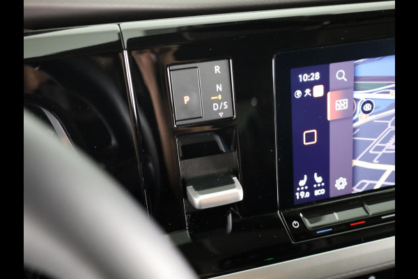 Volkswagen Multivan 1.4 eHybrid L1H1 Style 218 pk Automaat (DSG) | Navigatie | Elektr. trekhaak | Parkeersensoren (Park assist) | Achteruitrijcamera | Adaptieve cruise control | Elektr. schuifdeuren li/re |