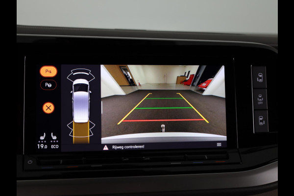Volkswagen Multivan 1.4 eHybrid L1H1 Style 218 pk Automaat (DSG) | Navigatie | Elektr. trekhaak | Parkeersensoren (Park assist) | Achteruitrijcamera | Adaptieve cruise control | Elektr. schuifdeuren li/re |