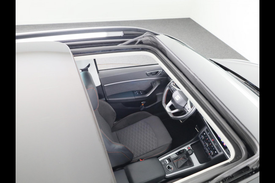 Seat Ateca 1.5 TSI Xperience Business Intense 150pk DSG | Panoramadak | Virtual Cockpit | Parkeercamera | Navigatie