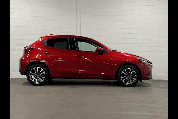 Mazda 2 1.5 Skyactiv-G *32.621 KM* | Cruise-/Climate control | Stoelverwarming | Navigatie | Airco |