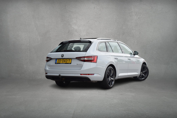 Škoda Superb Combi 1.5 TSI ACT Ambition Business | Panorama | Trekhaak | Apple Carplay