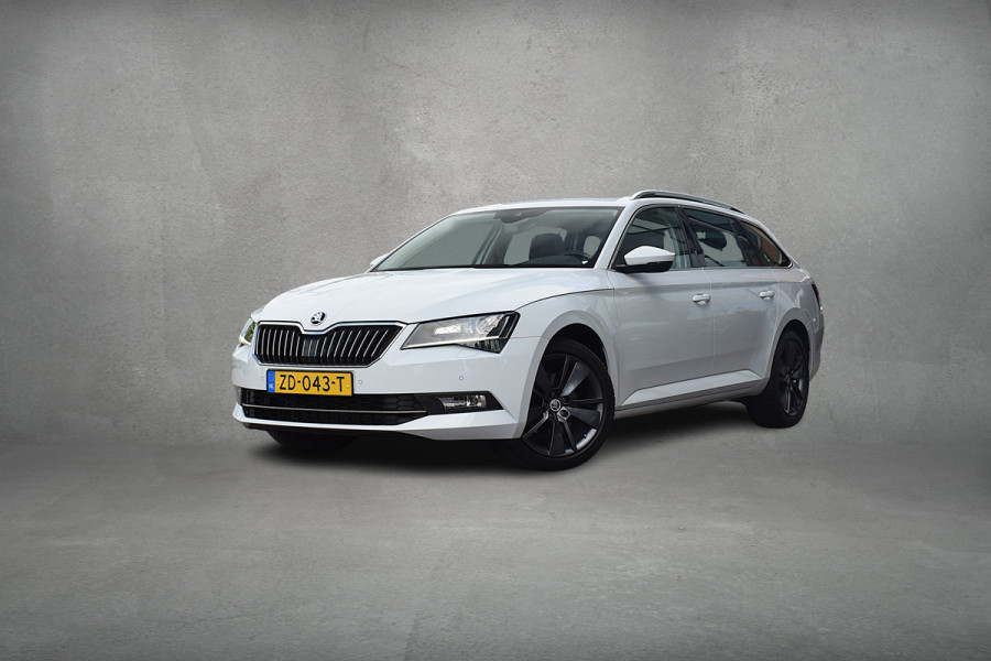 Škoda Superb Combi 1.5 TSI ACT Ambition Business | Panorama | Trekhaak | Apple Carplay