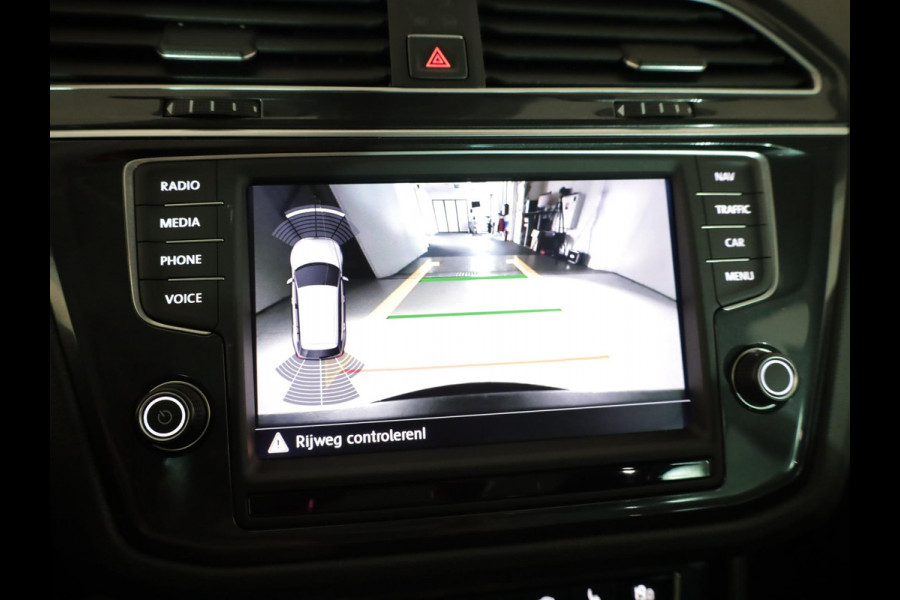 Volkswagen Tiguan 1.4 TSI ACT Comfortline 150pk 6-bak | Pano.dak| Leer| Camera| Volkswagen Tiguan 1.4 TSI ACT Comfortline 150pk 6-bak | Pano.dak| Leer| Camera|