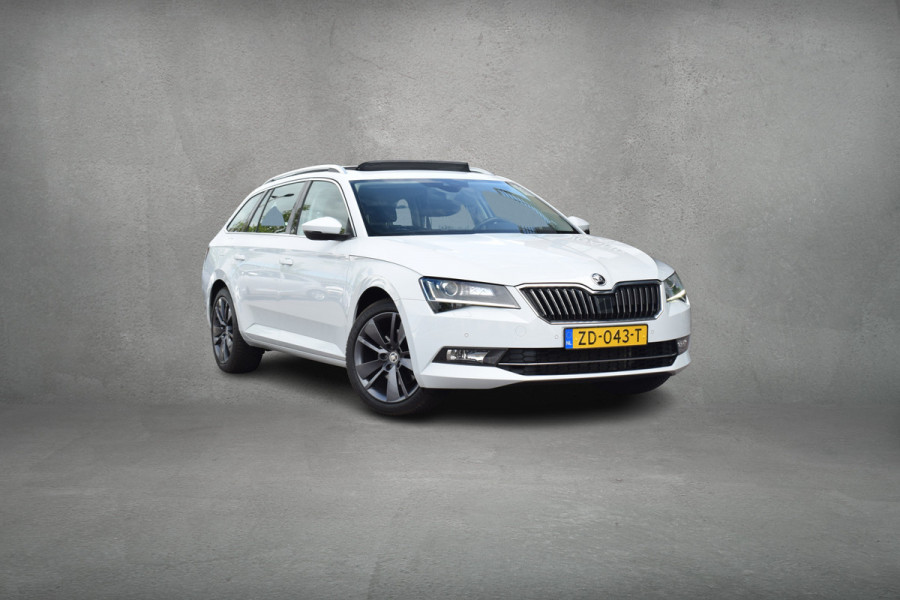 Škoda Superb Combi 1.5 TSI ACT Ambition Business | Panorama | Trekhaak | Apple Carplay