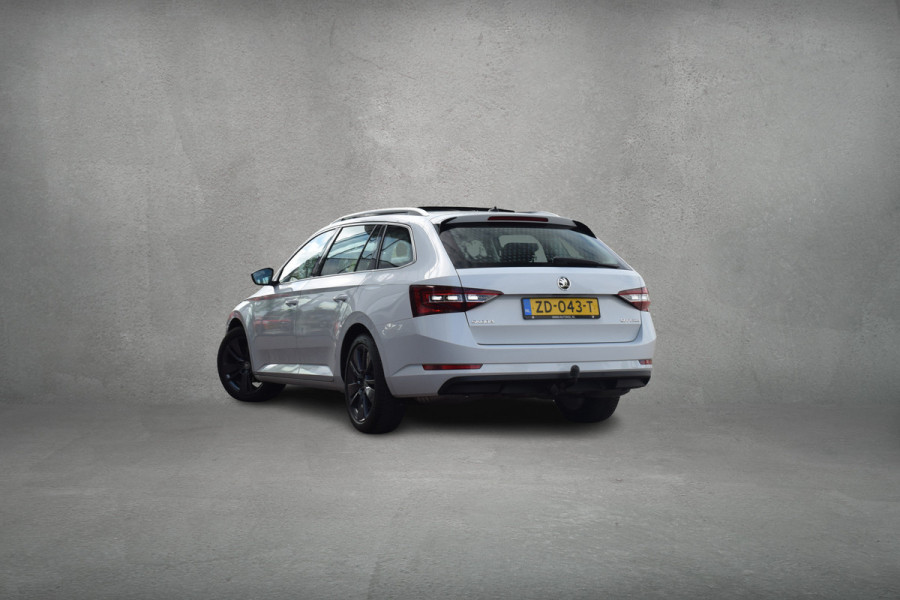 Škoda Superb Combi 1.5 TSI ACT Ambition Business | Panorama | Trekhaak | Apple Carplay