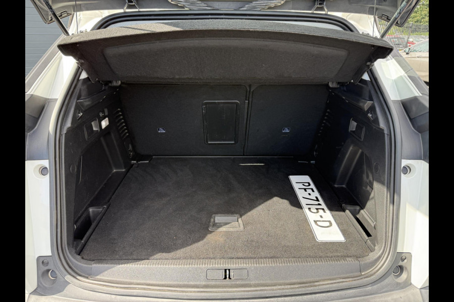 Peugeot 3008 1.2 PureTech Active Automaat,2e Eigenaar,Navi,Trekhaak,Pdc,131pk,Clima,Cruise,N.A.P,Lm velgen,Apk tot 06-2026