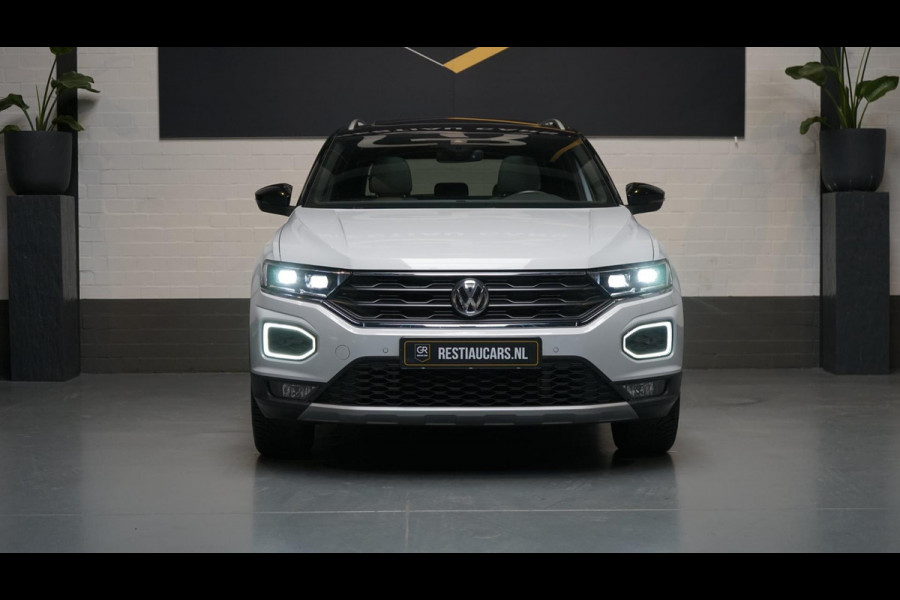 Volkswagen T-Roc 1.5 TSI Sport AUTOMAAT-ACC-BEATS-CAMERA-FULL LED-KEYLESS-LEDER-MODE-PANORAMA-VIRTUEEL