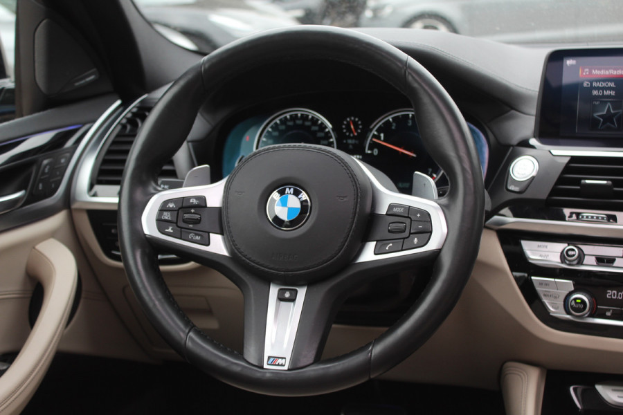 BMW X4 M40i High Executive / Trekhaak / Panoramadak / Camera / Head-up / Luxe Leder / 21'' / Harman Kardon / Navigatie / Stuur+Stoelverwarming / DAB / Dodehoek / Cruise Control